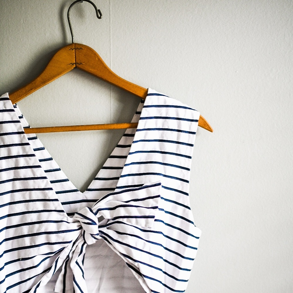 Kate spade tie back dress